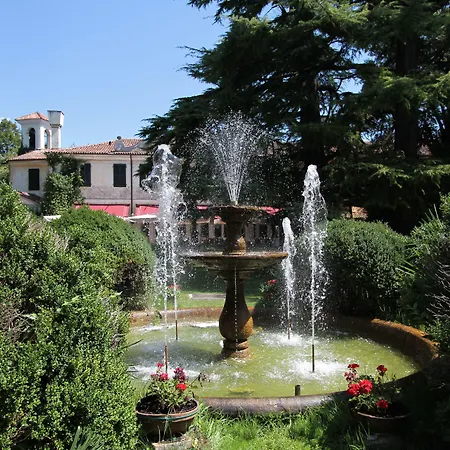 Hotell Luppis 4*