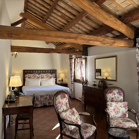 Hotell Luppis 4*